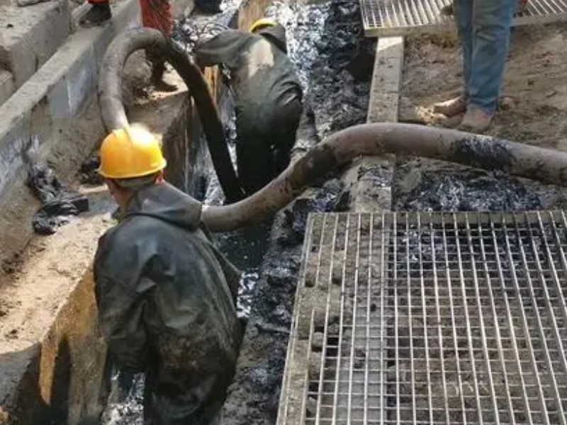 李沧区九水路清理污水池 专业抽化粪池 高压清洗管道 清理淤泥